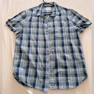 Lucky Brand Large checkered patterned short sleeve button down shirt.